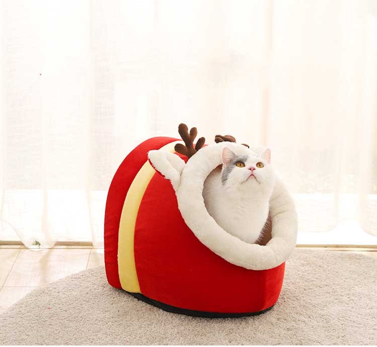 Nid de chat de Noël en coton chaud